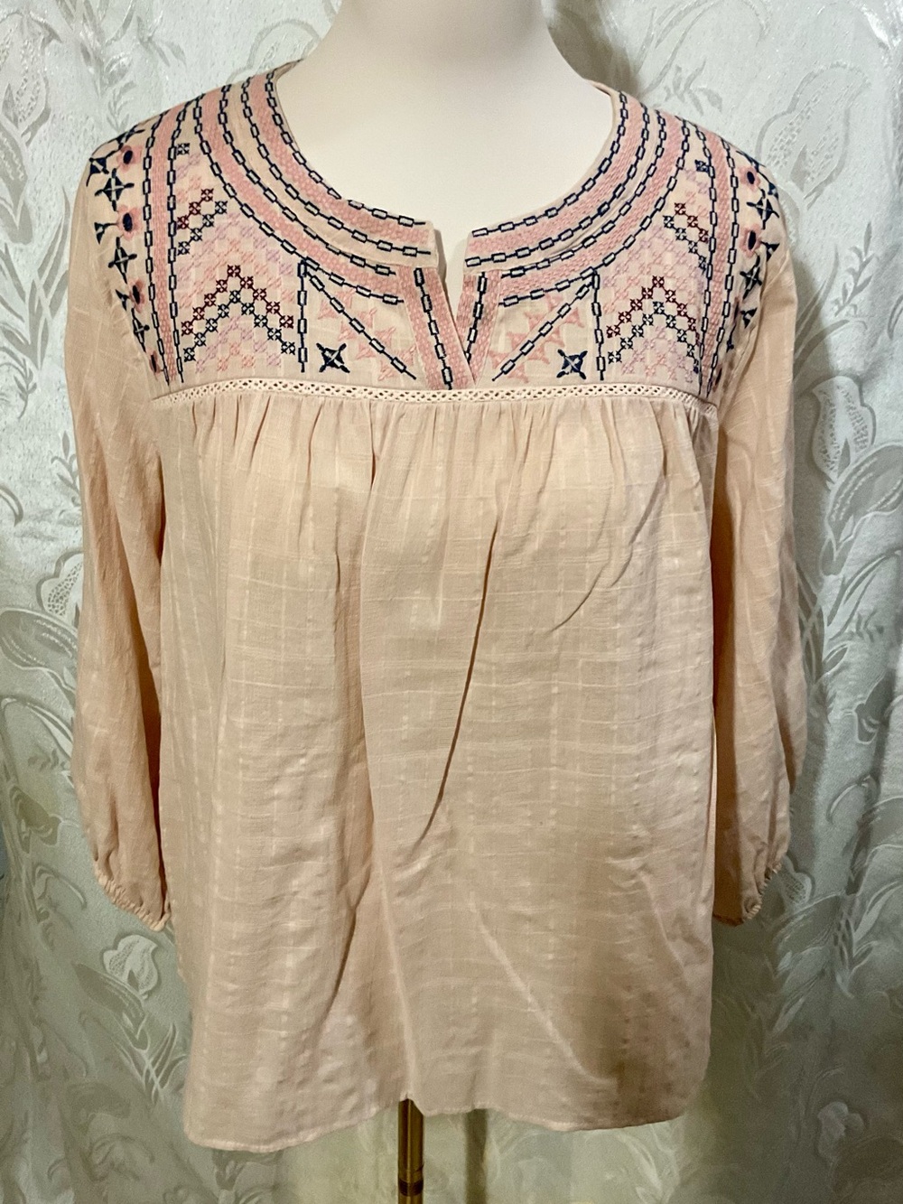 Knox Rose Peach Embroidered Yoke Tunic 3/4 Sleeve